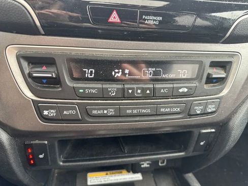 Used 2021 Honda Pilot Special Edition image 24