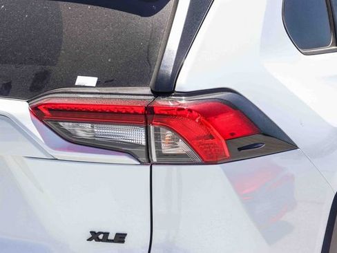 Used 2025 Toyota RAV4 XLE Premium FWD image 8