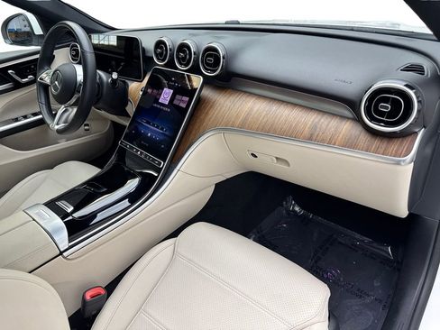 Used 2025 Mercedes-Benz C 300 Sedan image 49
