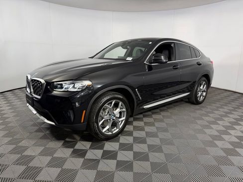 Used 2025 BMW X4 xDrive30i image 9