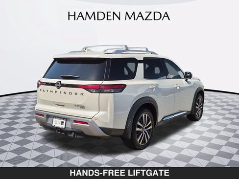 Used 2022 Nissan Pathfinder Platinum AWD/4WD image 3