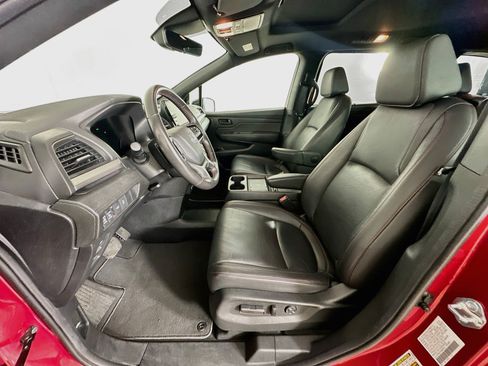 Used 2025 Honda Odyssey Sport-L image 13