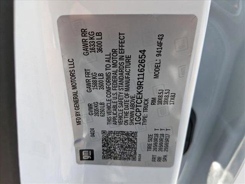 New 2024 Chevrolet Colorado LT w/ LT Convenience Package III image 17