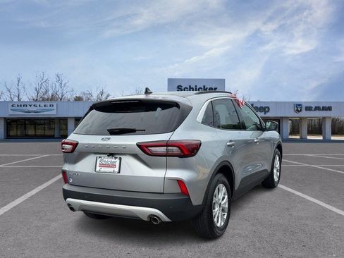 Used 2023 Ford Escape Active w/ Tech Pack #2 FWD image 3