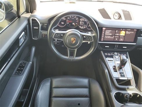 Certified 2021 Porsche Cayenne image 37