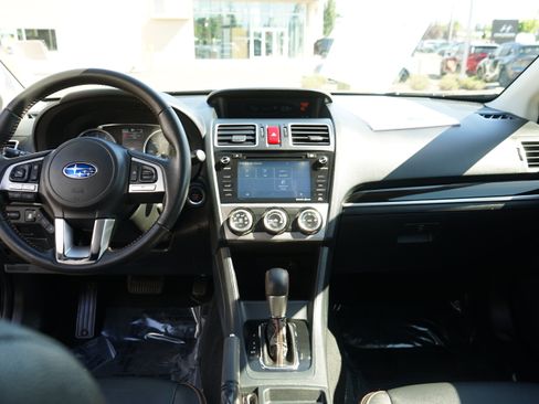 Used 2017 Subaru Crosstrek 2.0i Limited AWD/4WD image 18
