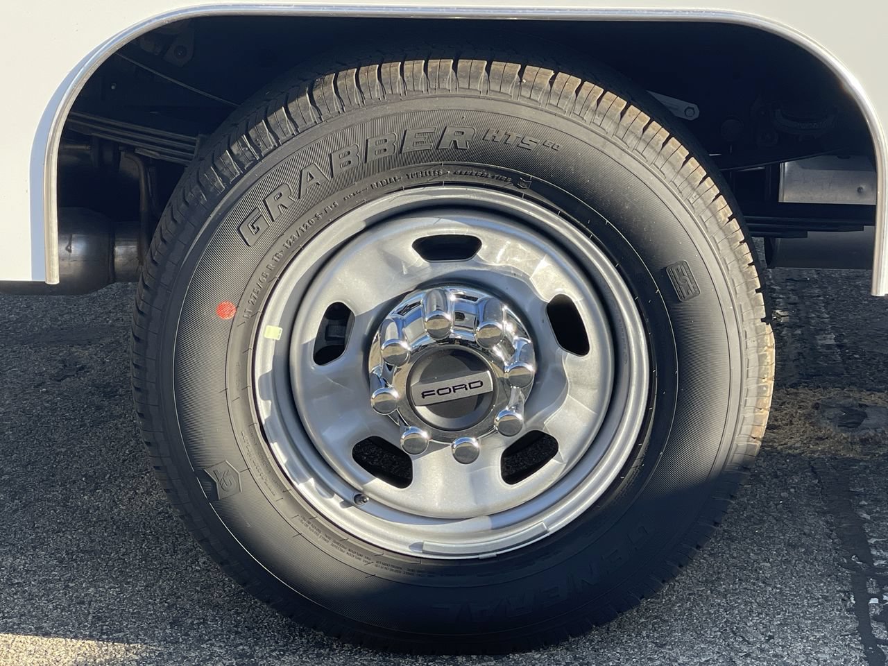 New 2026 Ford F350 XL w/ XL Chrome Package RWD image 11