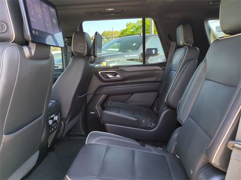 Certified 2021 GMC Yukon SLT w/ SLT Premium Package image 17
