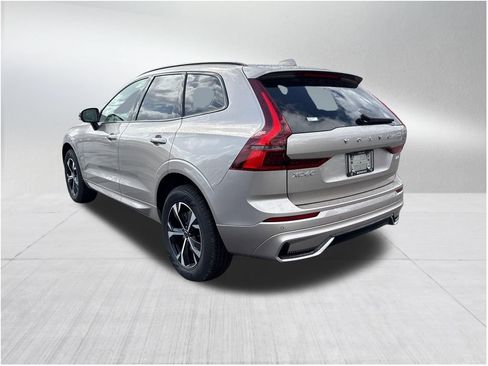 New 2026 Volvo XC60 B5 Core AWD/4WD image 7