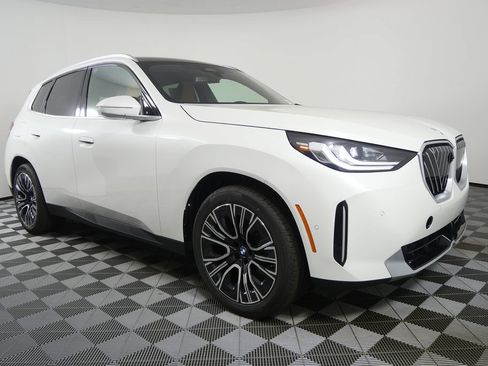 Used 2026 BMW X3 xDrive30i w/ Premium Package AWD/4WD image 8