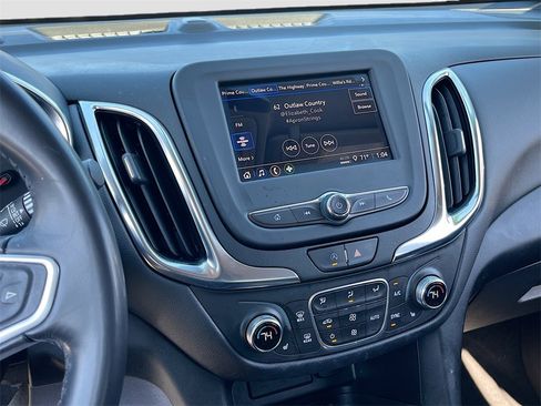 Used 2022 Chevrolet Equinox LT image 14
