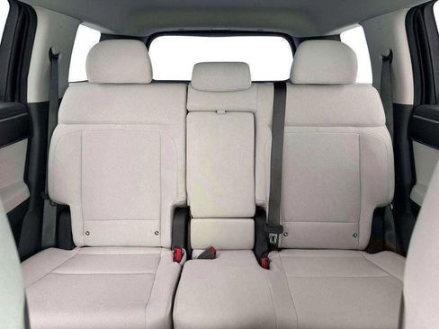 New 2026 Hyundai Santa Fe SE image 15