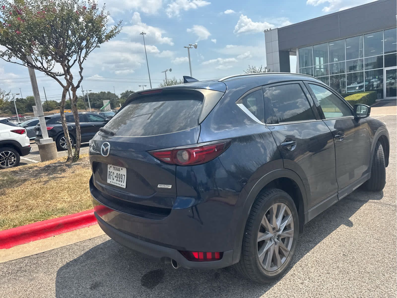 Used 2019 MAZDA CX-5 Grand Touring w/ GT Premium Package AWD/4WD image 3