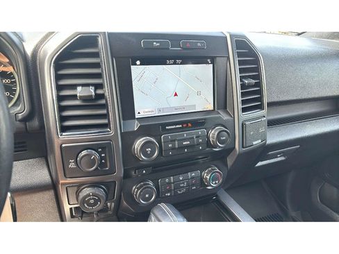 Used 2018 Ford F150 XLT w/ Equipment Group 302A Luxury AWD/4WD image 16