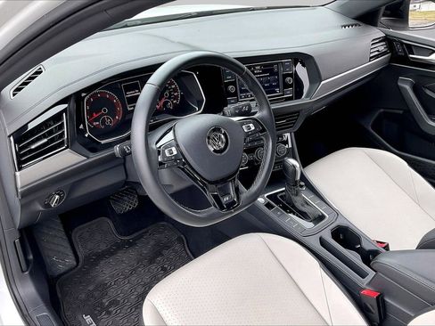 Used 2021 Volkswagen Jetta R-Line image 19