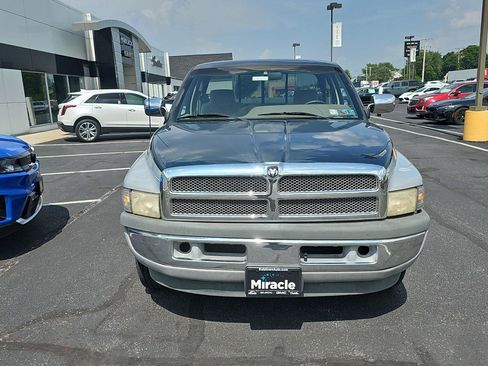 Used 1996 Dodge Ram 1500 Truck 2WD Club Cab image 2