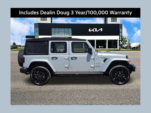Used 2024 Jeep Wrangler Unlimited Sahara AWD/4WD image 1