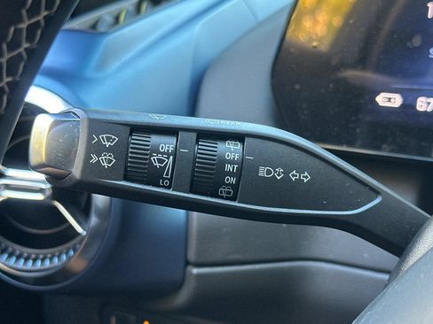 Used 2024 Chevrolet Equinox EV LT FWD image 34