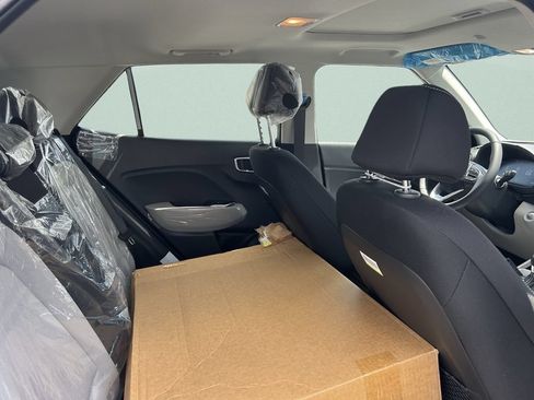 New 2026 Hyundai Venue SEL FWD image 22