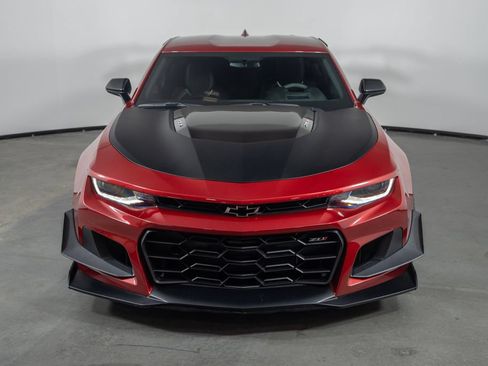 Used 2018 Chevrolet Camaro ZL1 RWD image 32