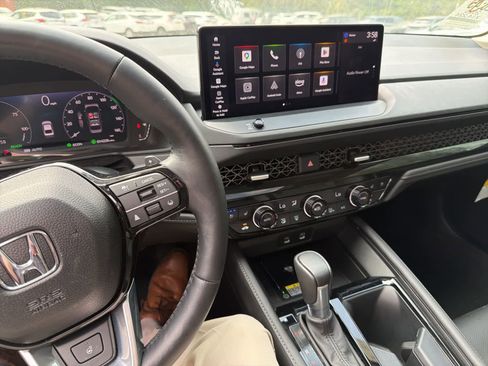 Certified 2025 Honda Accord Touring image 20