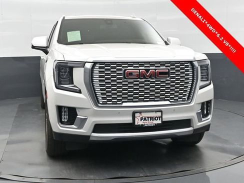 Used 2022 GMC Yukon XL Denali image 8
