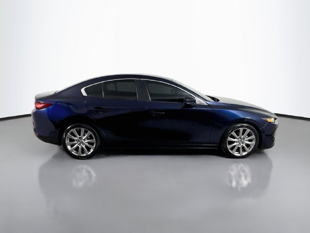 Used 2020 MAZDA MAZDA3 Sedan w/ Select Package FWD image 11