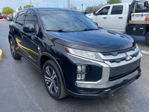 Used 2020 Mitsubishi Outlander Sport ES image 2