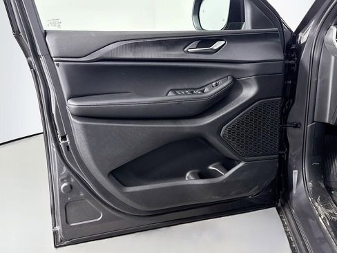 New 2025 Jeep Grand Cherokee Laredo w/ Luxury Tech Group I image 15