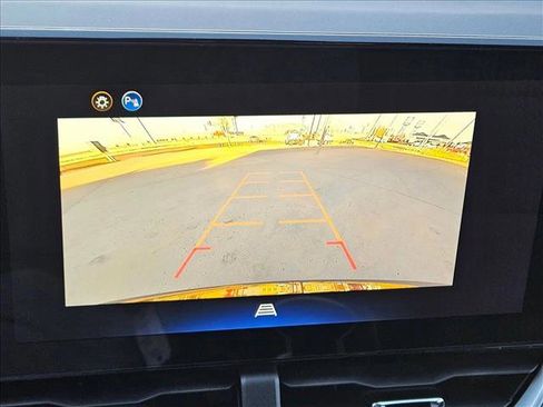 New 2026 Chevrolet Equinox LT image 13