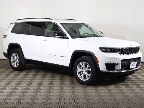 Used 2023 Jeep Grand Cherokee L Limited AWD/4WD image 63