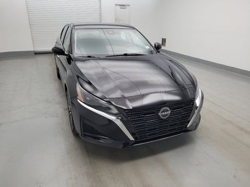 Used 2023 Nissan Altima 2.5 SV AWD/4WD image 14