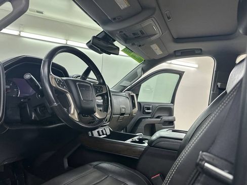 Used 2017 GMC Sierra 2500 Denali w/ Duramax Plus Package AWD/4WD image 33