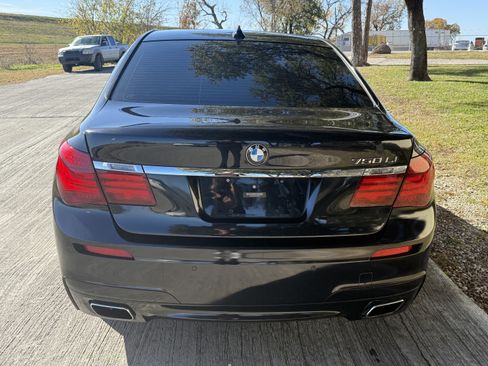 Used 2014 BMW 750Li image 14