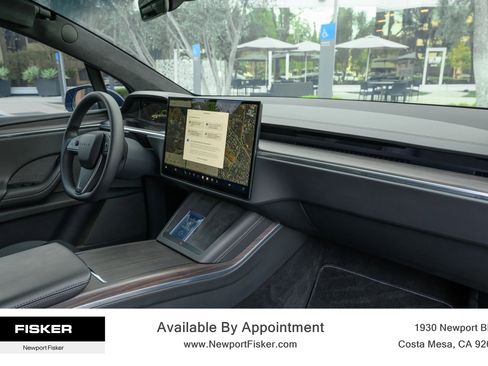 Used 2024 Tesla Model X image 25