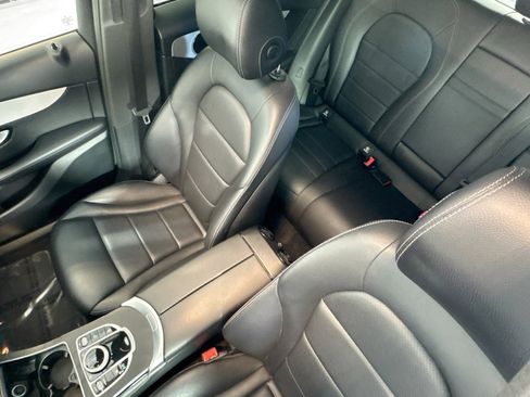 Used 2019 Mercedes-Benz GLC 300 image 20