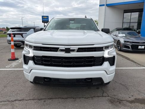 New 2026 Chevrolet Silverado 1500 RST w/ LPO, Dark Essentials Package AWD/4WD image 8