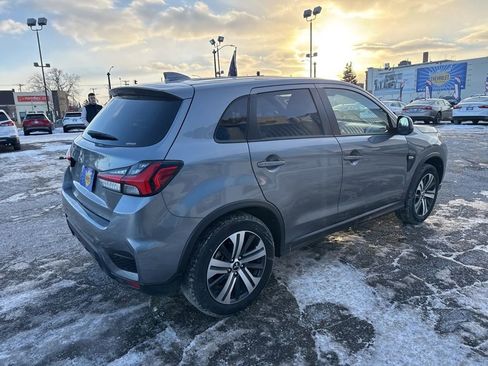 Used 2025 Mitsubishi Outlander Sport ES image 8