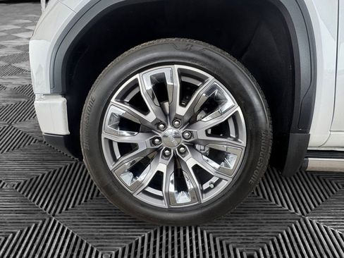 Used 2024 GMC Sierra 1500 Denali w/ Denali Reserve Package image 9