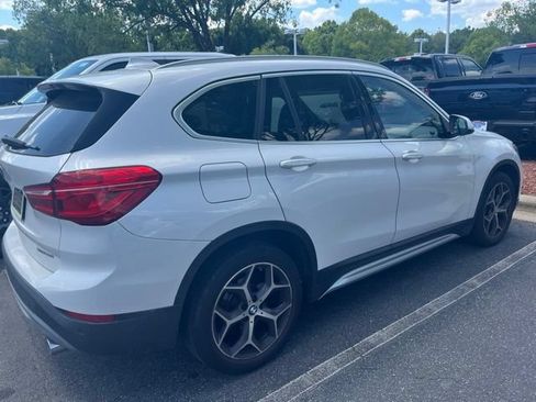 Used 2019 BMW X1 xDrive28i w/ Convenience Package AWD/4WD image 3