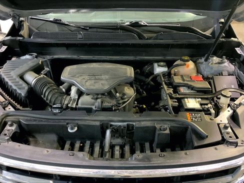 Used 2021 GMC Acadia SLE w/ Driver Convenience Package image 31