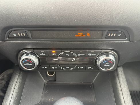 Used 2017 MAZDA CX-5 Touring w/ Preferred Equipment Package AWD/4WD image 18