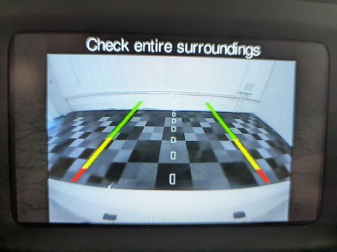 Used 2017 Jeep Renegade Limited image 22