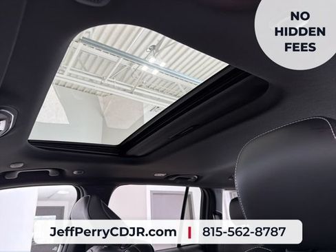 New 2026 Jeep Grand Cherokee Altitude AWD/4WD image 24