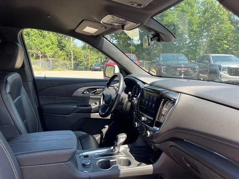 Used 2023 Chevrolet Traverse LT FWD image 39