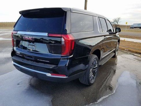New 2026 GMC Yukon XL Elevation image 5