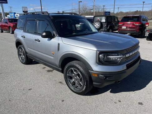 Used 2021 Ford Bronco Sport Badlands image 11