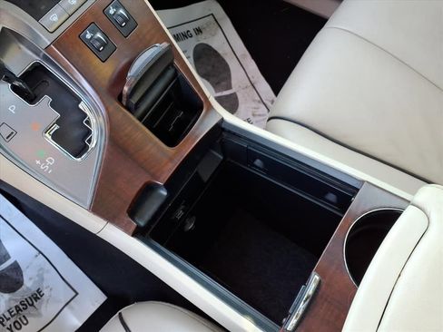 Used 2012 Toyota Venza AWD image 13