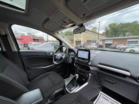 Used 2018 Ford EcoSport SE w/ SE Convenience Package image 58