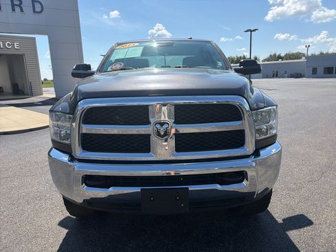 Used 2018 RAM 2500 Tradesman w/ Chrome Appearance Group AWD/4WD image 3